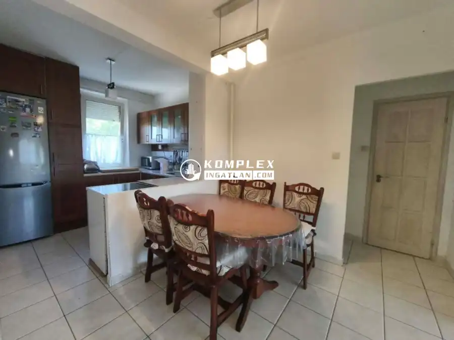 eladó téglalakás, Budapest, III. kerület