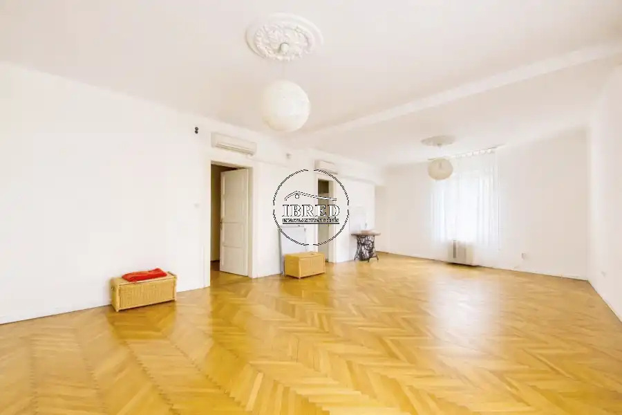 eladó téglalakás, Budapest, III. kerület