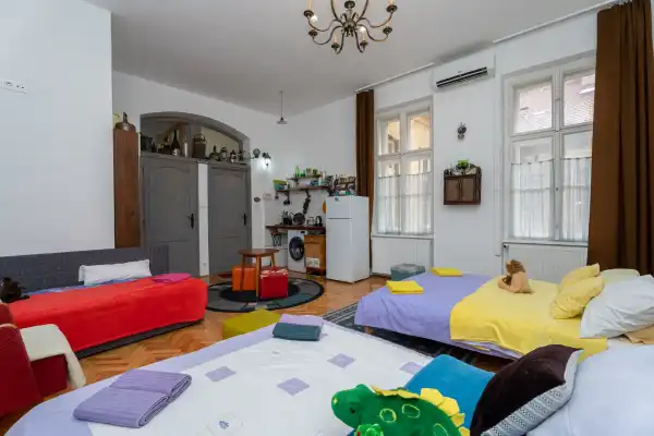 Eladó téglalakás, Budapest, IX. kerület 2 szoba 70 m² 99 M Ft