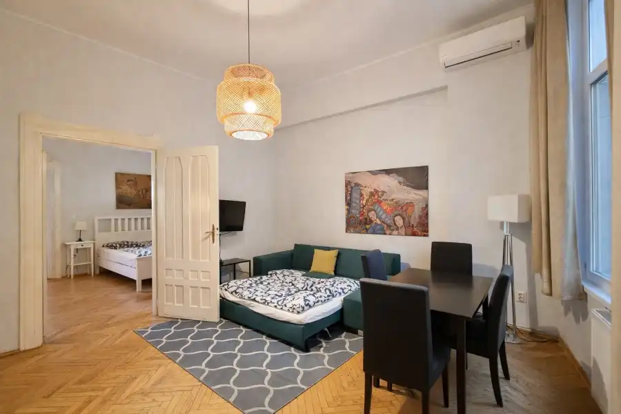 eladó téglalakás, Budapest, VI. kerület