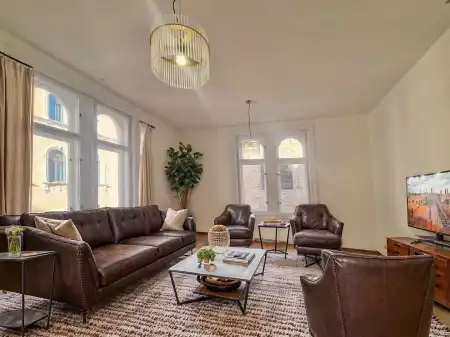 eladó téglalakás, Budapest, VI. kerület