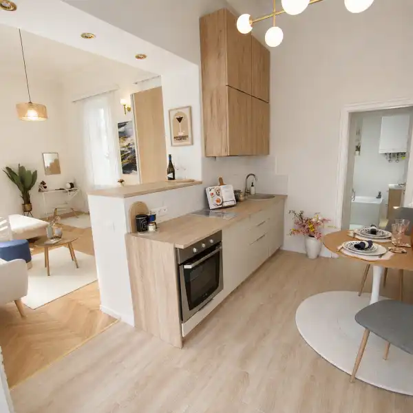 Eladó téglalakás, Budapest, VI. kerület 1 szoba 36 m² 72.9 M Ft