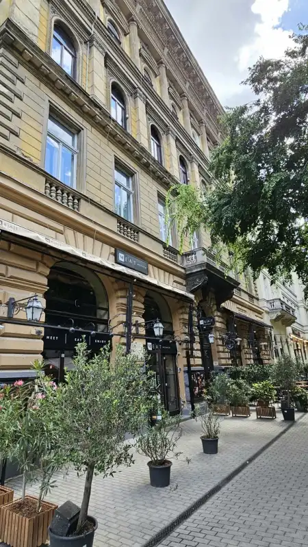 eladó téglalakás, Budapest, VI. kerület