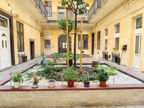 Eladó téglalakás, Budapest, VII. kerület 2 szoba 65 m² 71.5 M Ft