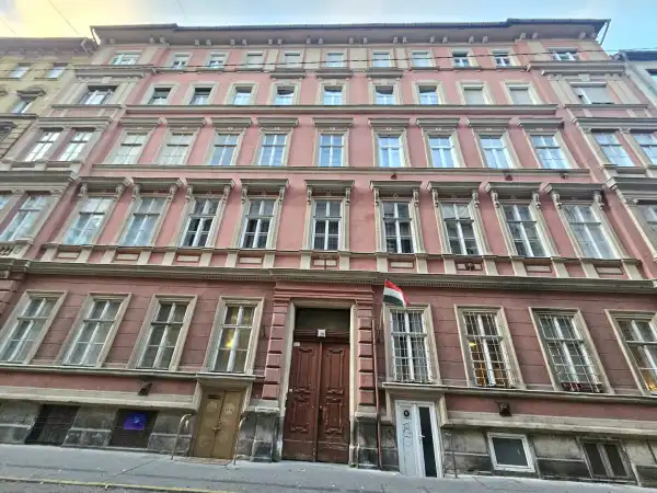 Eladó téglalakás, Budapest, VIII. kerület 1+1 szoba 30 m² 51.9 M Ft