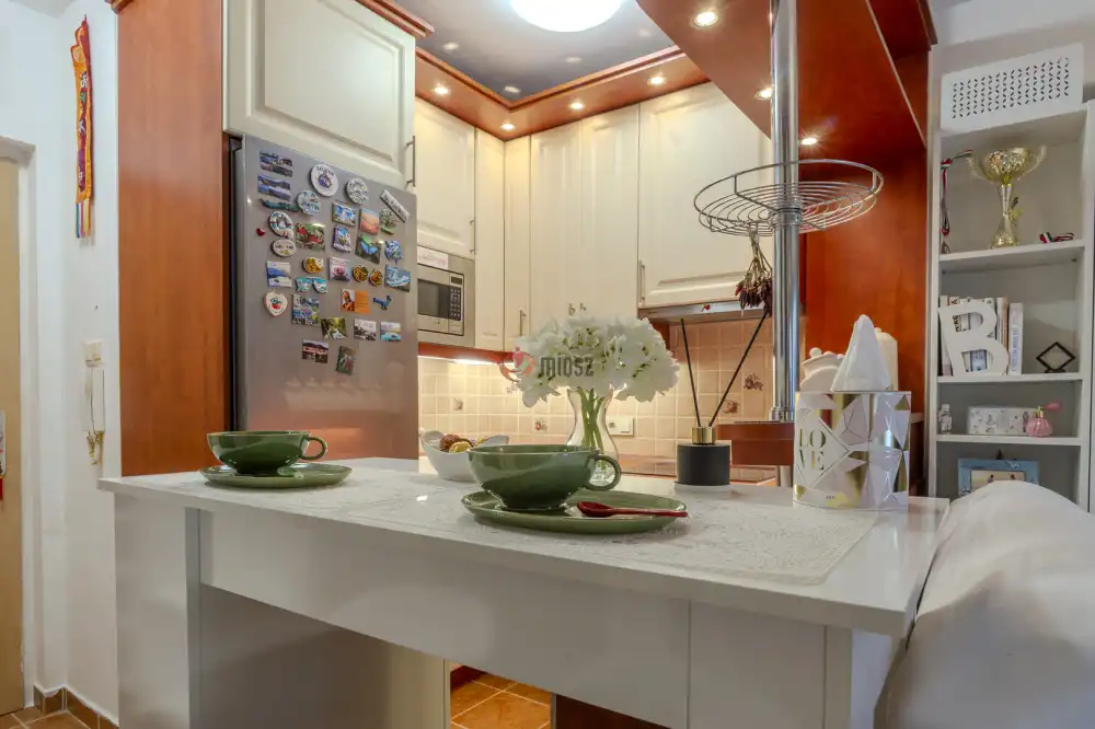 Budapest, VIII. kerület - Hungária ltp., Százados úti ltp.