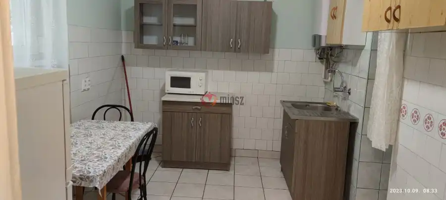 eladó téglalakás, Dunaújváros