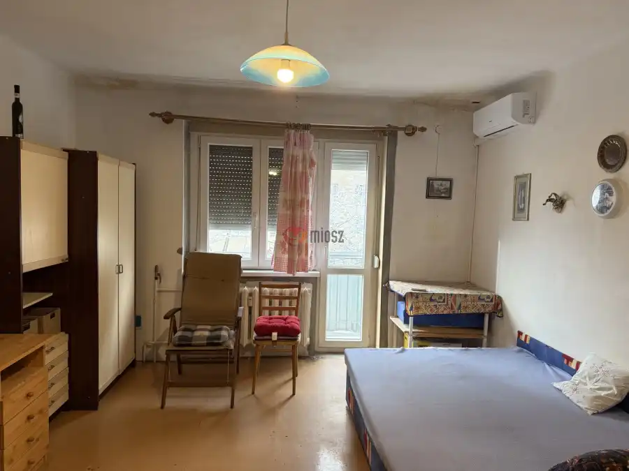 eladó téglalakás, Dunaújváros