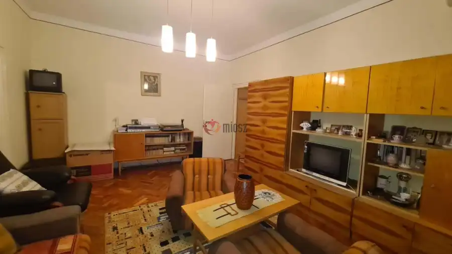 eladó téglalakás, Dunaújváros