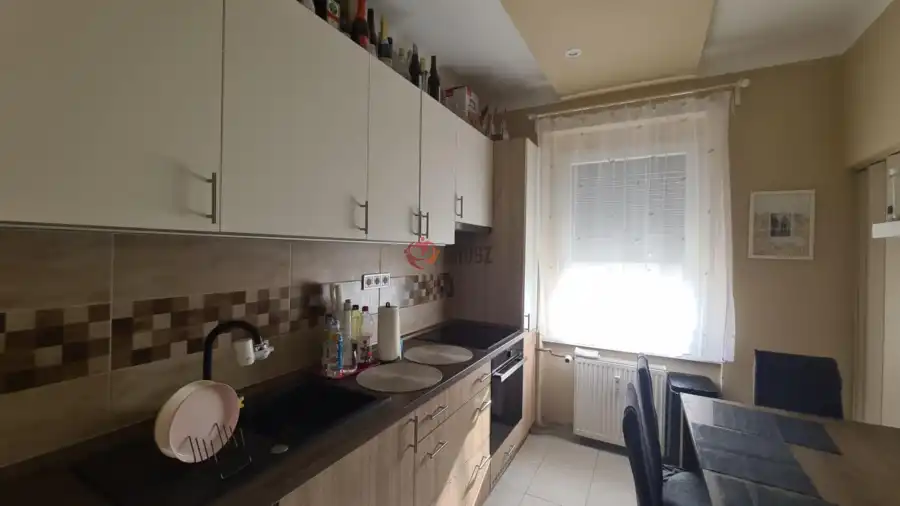 eladó téglalakás, Dunaújváros