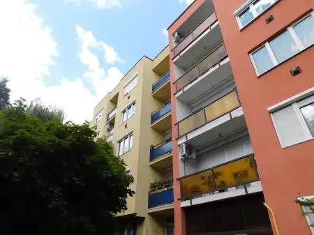 eladó téglalakás, Eger