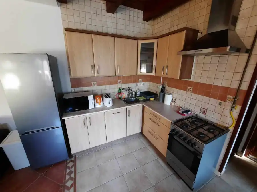 eladó téglalakás, Eger