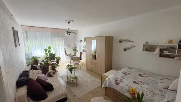 Eladó téglalakás, Esztergom 4 szoba 67 m² 64.9 M Ft