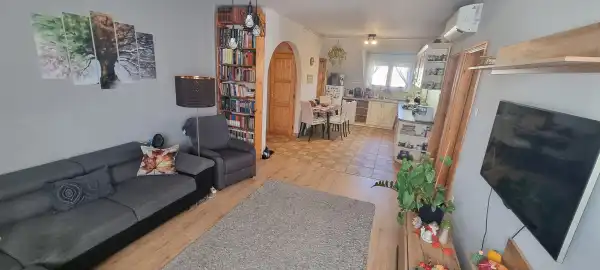 Eladó téglalakás, Esztergom 4 szoba 88 m² 56 M Ft Eladó téglalakás, Esztergom 4 szoba 88 m² 56 M Ft