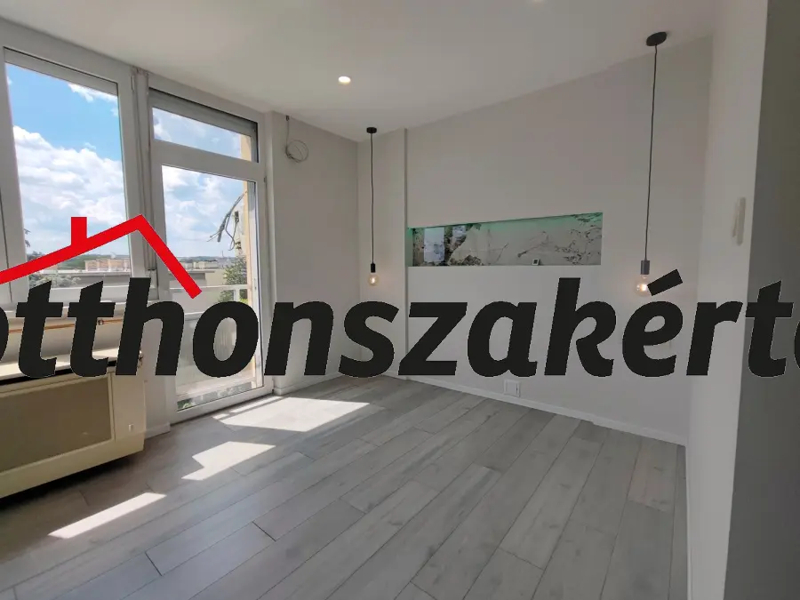eladó téglalakás, Gödöllő