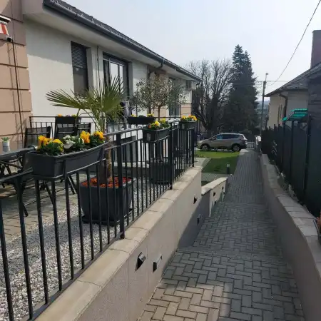 eladó téglalakás, Hévíz