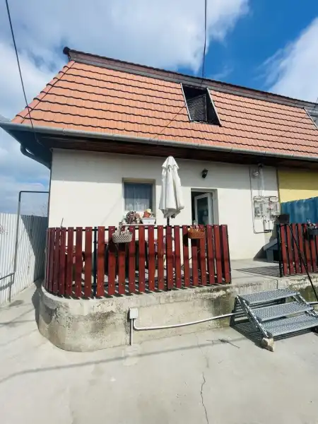 eladó téglalakás, Kiskunlacháza