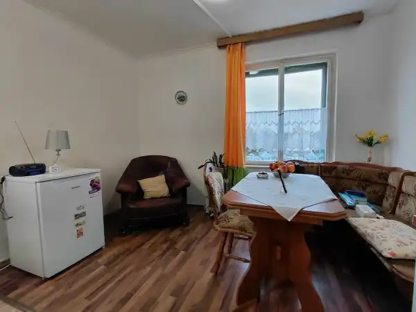 Eladó téglalakás, Kunpeszér 2 szoba 61 m² 19.8 M Ft