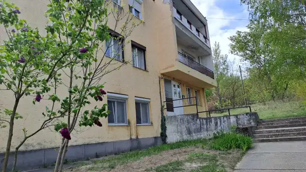 Eladó téglalakás, Lábatlan 2 szoba 57 m² 33.9 M Ft