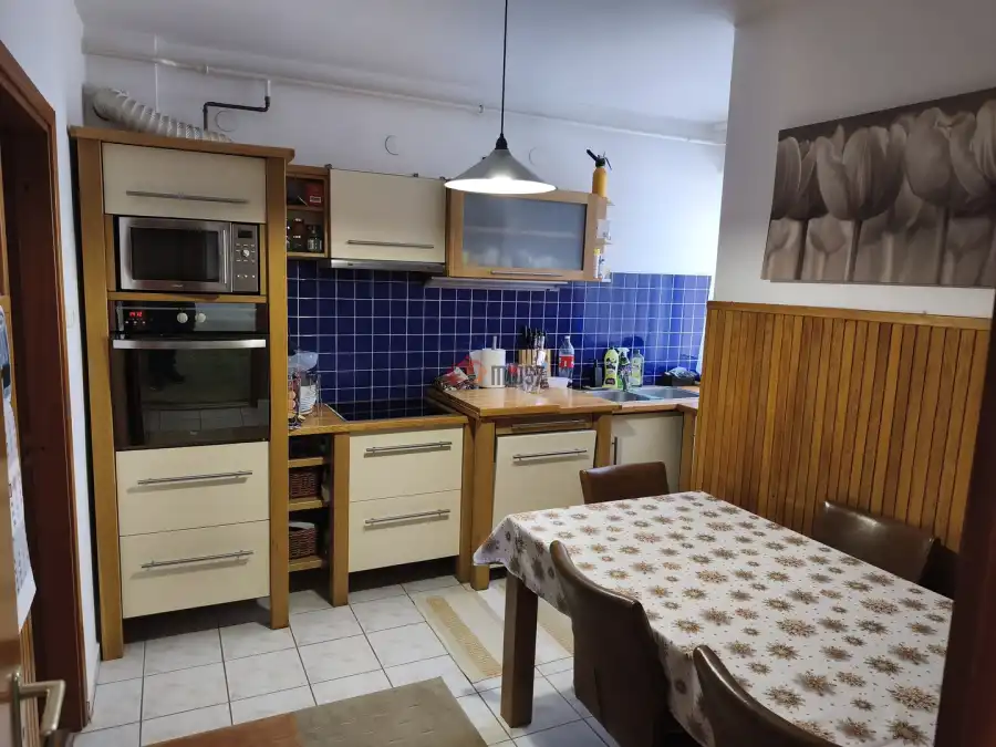 eladó téglalakás, Lenti