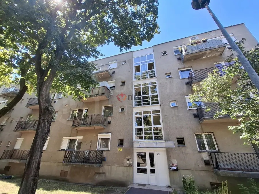 eladó téglalakás, Miskolc