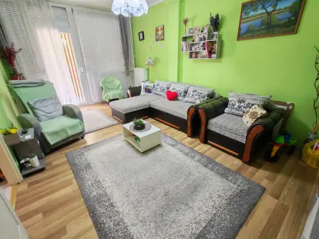 eladó téglalakás, Mohács