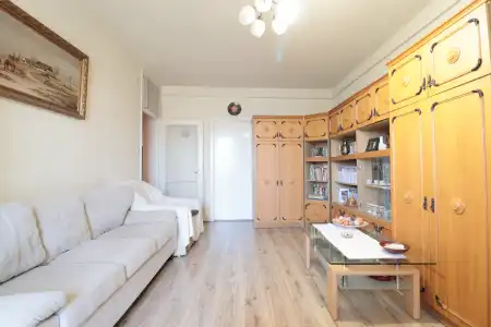 eladó téglalakás, Orosháza