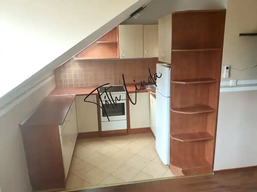 eladó téglalakás, Oroszlány