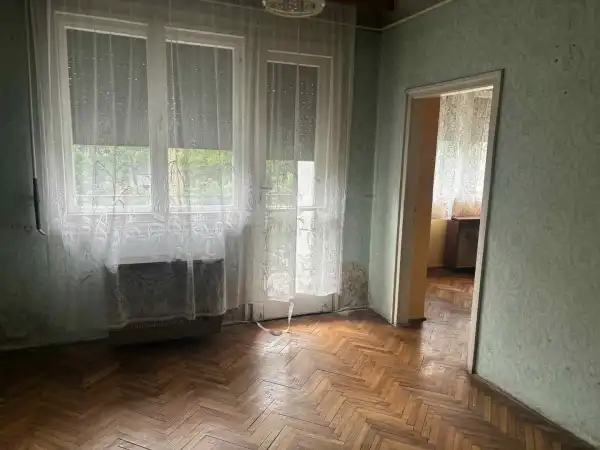 Eladó téglalakás, Pápa 2 szoba 54 m² 24.9 M Ft