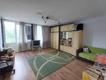 eladó téglalakás, Salgótarján