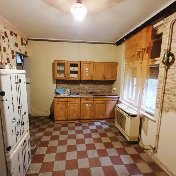 Eladó téglalakás, Salgótarján 2 szoba 56 m² 12.8 M Ft Eladó téglalakás, Salgótarján 2 szoba 56 m² 12.8 M Ft
