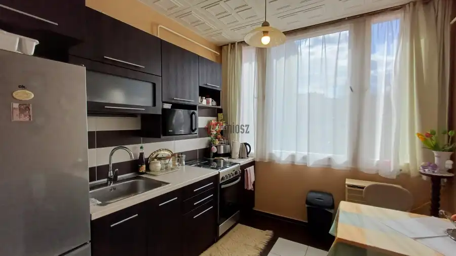 eladó téglalakás, Salgótarján