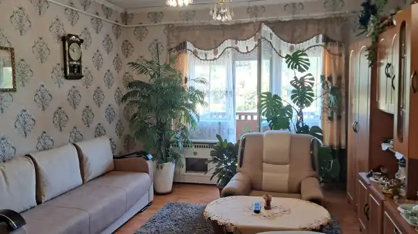 Eladó téglalakás, Salgótarján 1+1 szoba 38 m² 13.5 M Ft