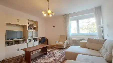 eladó téglalakás, Salgótarján