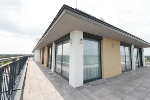 Eladó téglalakás, Siófok 3 szoba 182 m² 401.5 M Ft