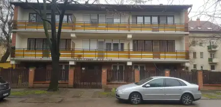 eladó téglalakás, Szeged