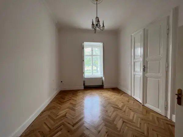 Eladó téglalakás, Székesfehérvár 3 szoba 90 m² 69.9 M Ft