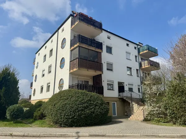 Eladó téglalakás, Tata 3 szoba 64 m² 64 M Ft