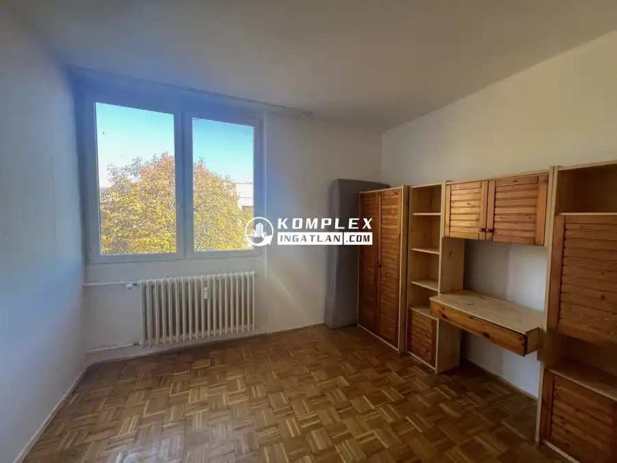 eladó téglalakás, Tatabánya