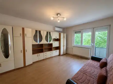 eladó téglalakás, Tatabánya