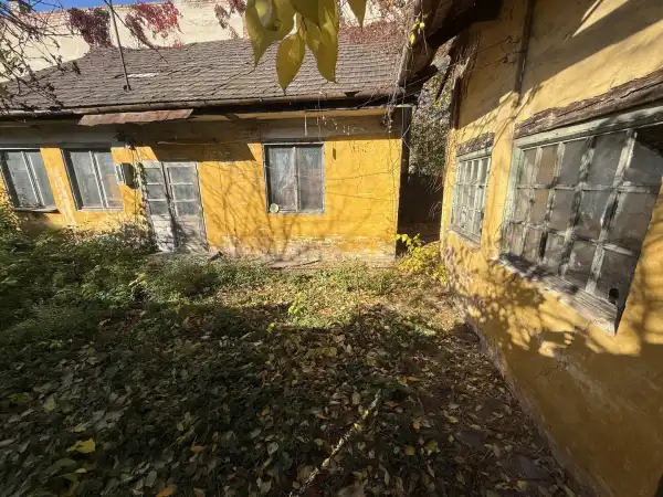 Eladó téglalakás, Vác 2 szoba 35 m² 35 M Ft