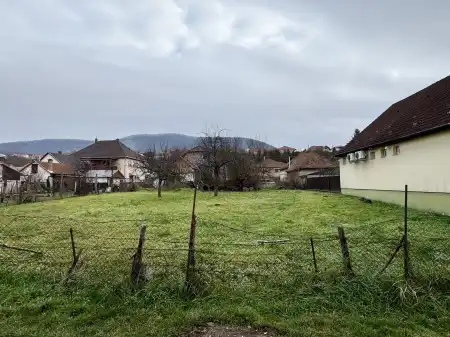 eladó telek, Felsőtárkány