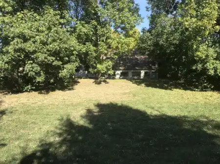 eladó telek, Komárom