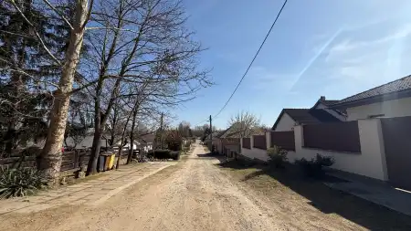 eladó telek, Sóstófürdő