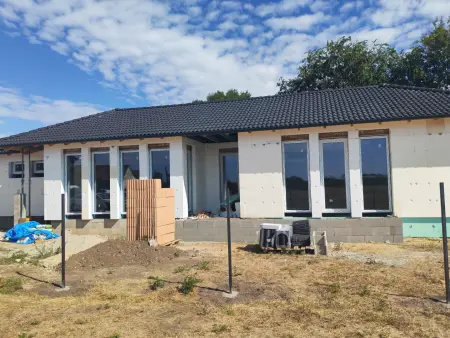 eladó új építésű családi ház, Adony