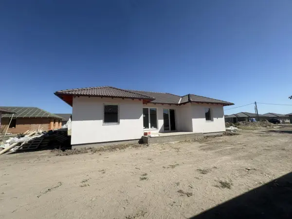 Eladó új építésű családi ház, Kiskunlacháza 5 szoba 99 m² 84.15 M Ft