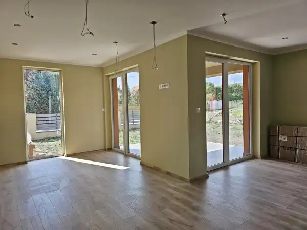 Eladó új építésű ikerház, Eger 3+1 szoba 103 m² 89.9 M Ft