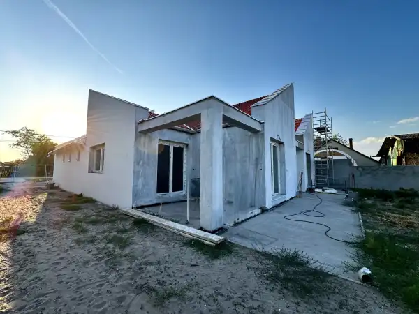 Eladó új építésű ikerház, Mórahalom 3 szoba 90 m² 72.6 M Ft