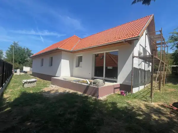 Eladó új építésű ikerház, Veresegyház 5 szoba 110 m² 89.9 M Ft