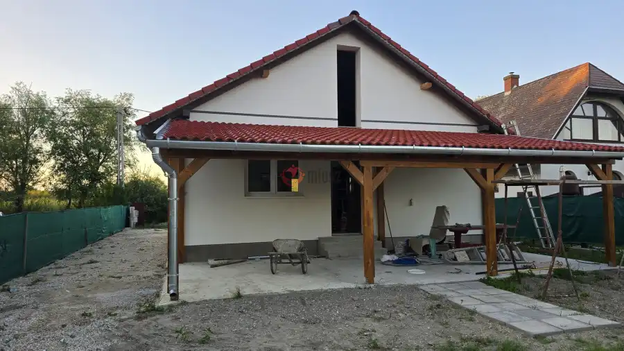 eladó új építésű nyaraló, Balatonmáriafürdő